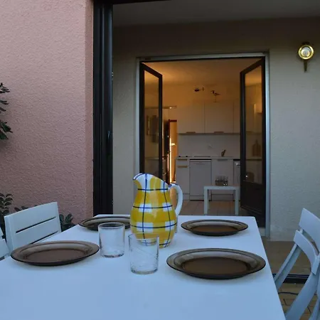 Avec Piscine Collective 4 Personnes Cyprien Sud Sc490-084 Apartment
